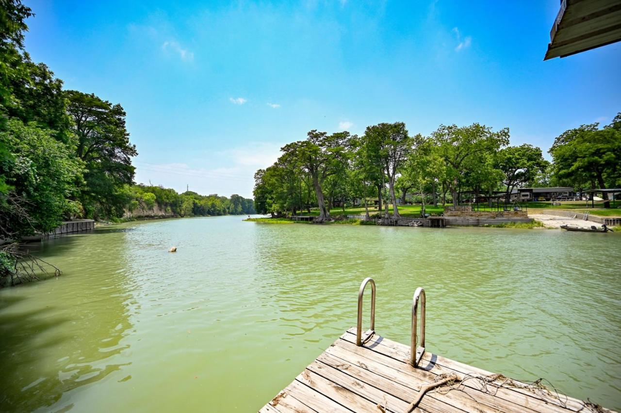 Luxury Lakefront Oasis With Boat Dock-Firepit McQueeney Exteriör bild