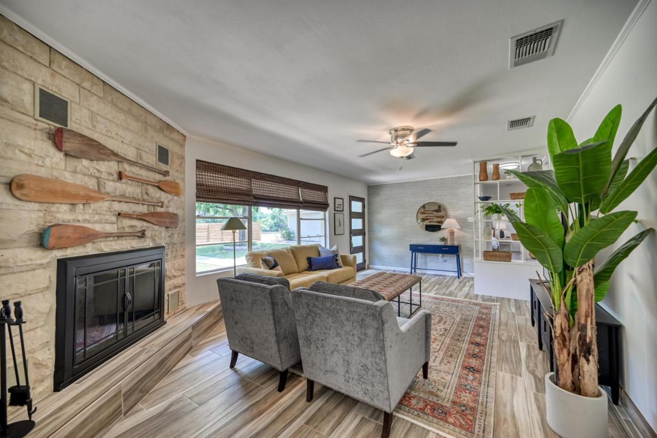 Luxury Lakefront Oasis With Boat Dock-Firepit McQueeney Exteriör bild
