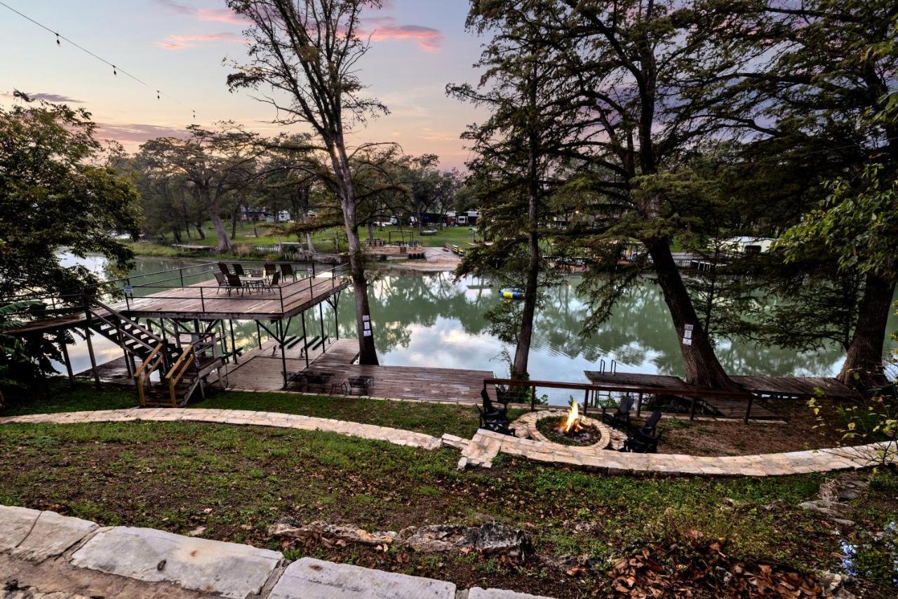 Luxury Lakefront Oasis With Boat Dock-Firepit McQueeney Exteriör bild