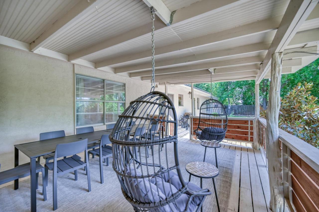 Luxury Lakefront Oasis With Boat Dock-Firepit McQueeney Exteriör bild