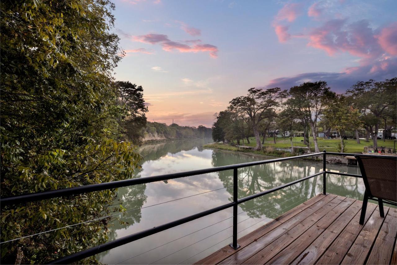 Luxury Lakefront Oasis With Boat Dock-Firepit McQueeney Exteriör bild